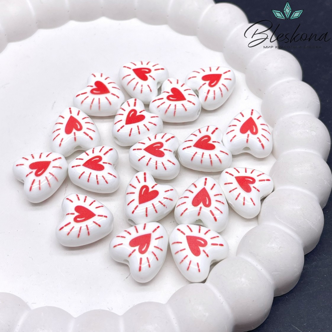 14,5 мм Бусина сердце, керамика цвет белый красный рисунок (штучно)