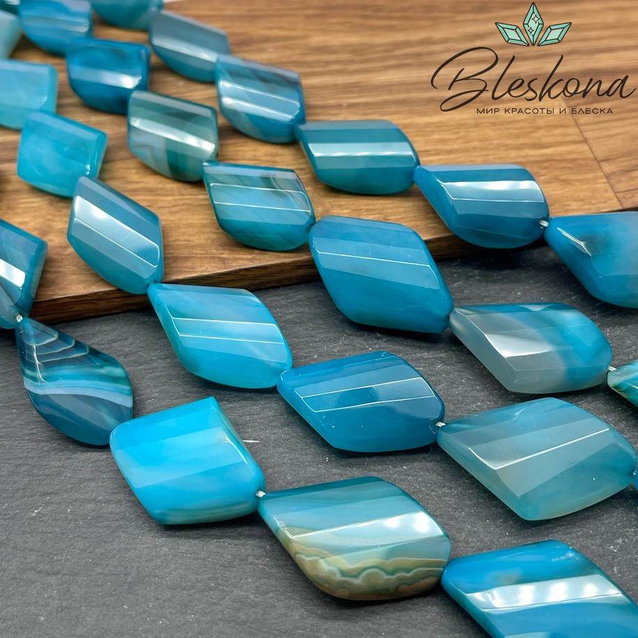 Агат голубой ромб крученый 32*22 мм №1