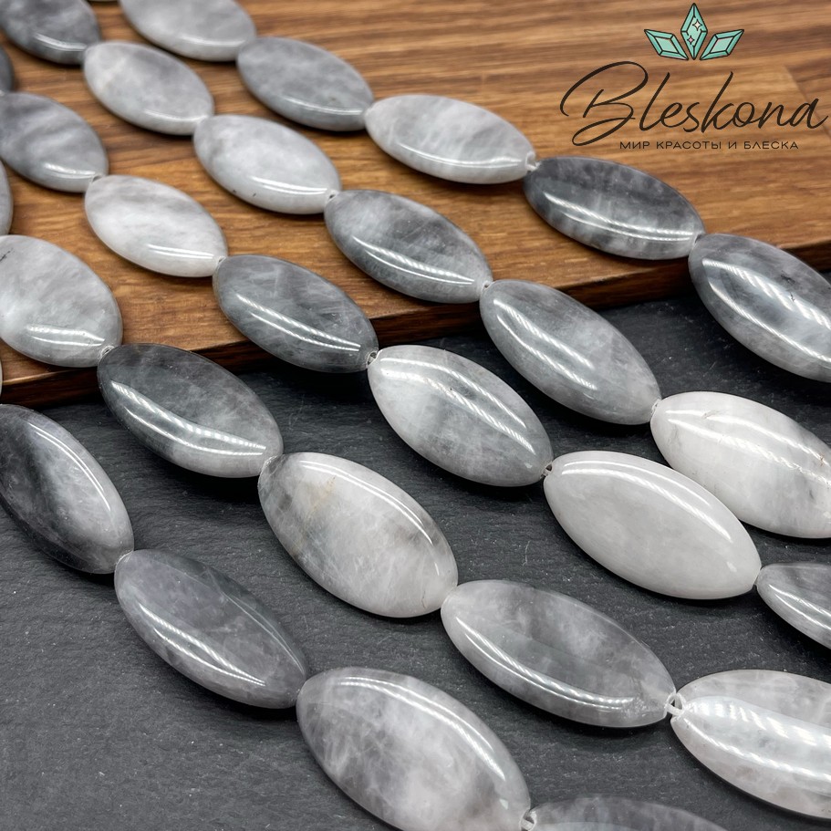 Орлиный глаз миндальная форма 29*15 мм