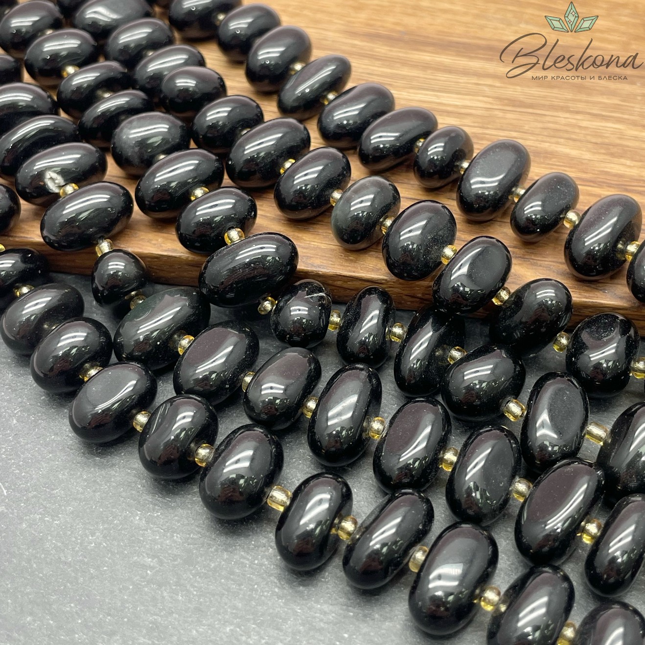 Обсидиан радужный галтовка 17-17,5 мм