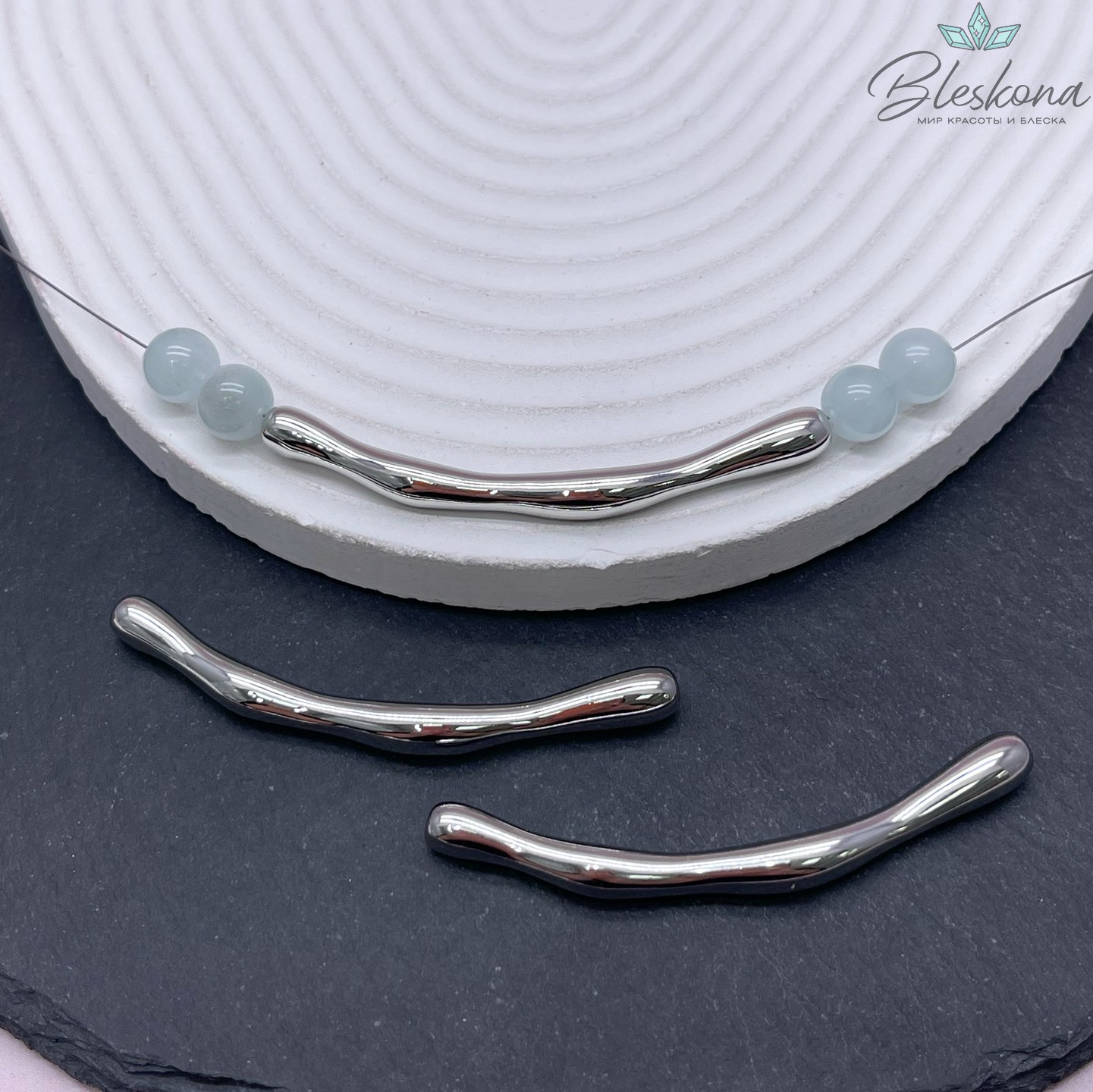 62,5*6 мм Цвет серебро, Бусина с изгибом   