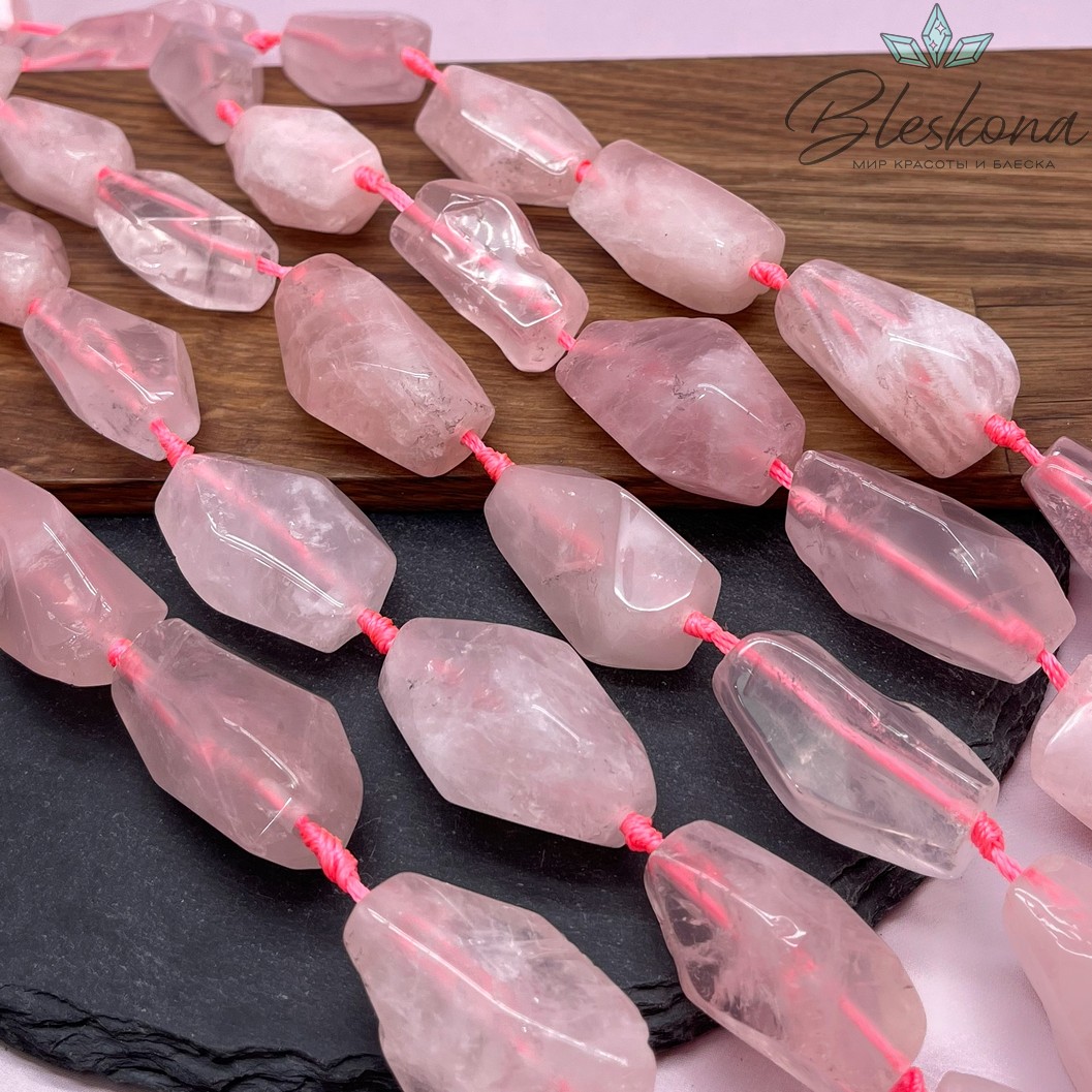Розовый кварц фриформ огранка (30-40)*(16-21) мм