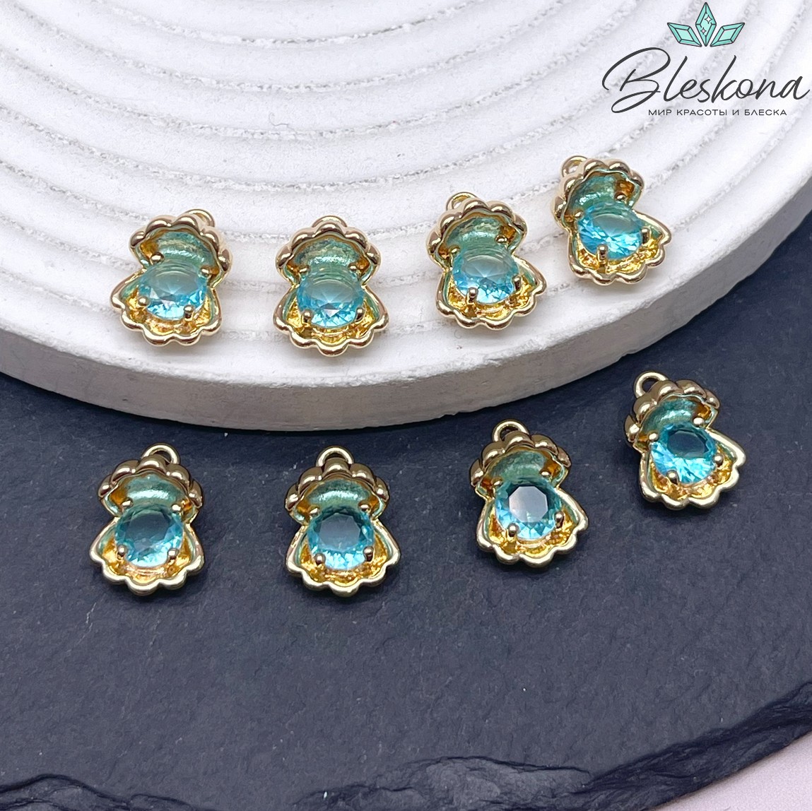 14*10 мм Цвет золото, Подвеска Ракушка голубым с цирконом 