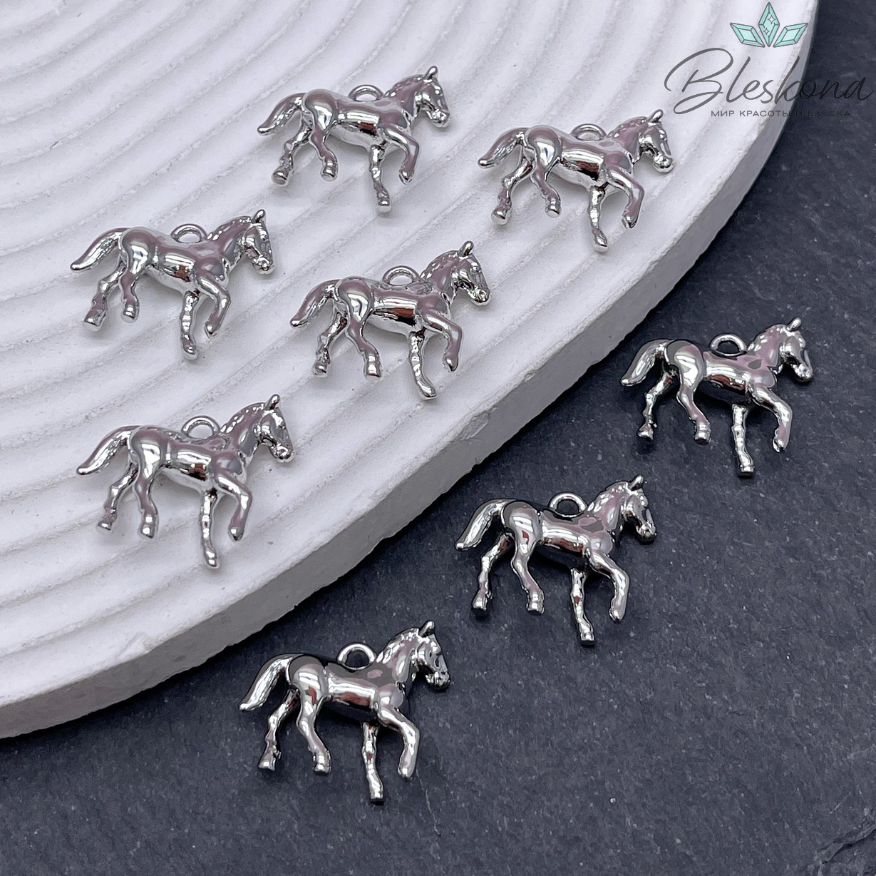 18*16 мм Цвет серебро, Подвеска Лошадь