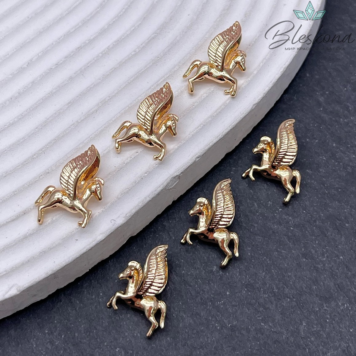 17*14 мм Цвет золото, Подвеска Пегас 