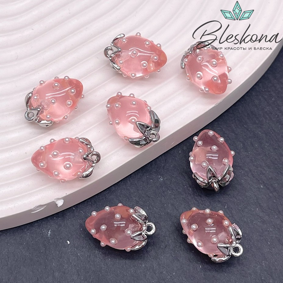 19*13 мм Цвет серебро, Подвеска клубничка прозрачная розовая 