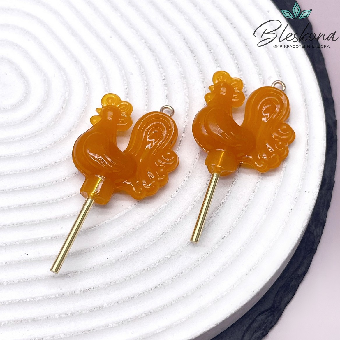 50*25 мм, Цвет золото, Подвеска Петушок (Леденец) оранжевый