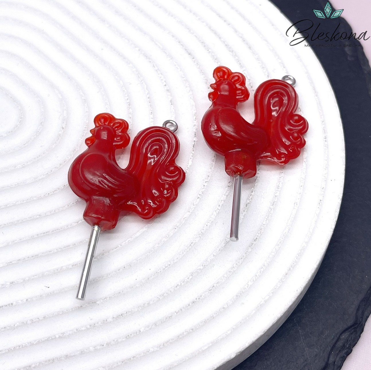50*25 мм, Цвет серебро, Подвеска Петушок (Леденец) красный №1