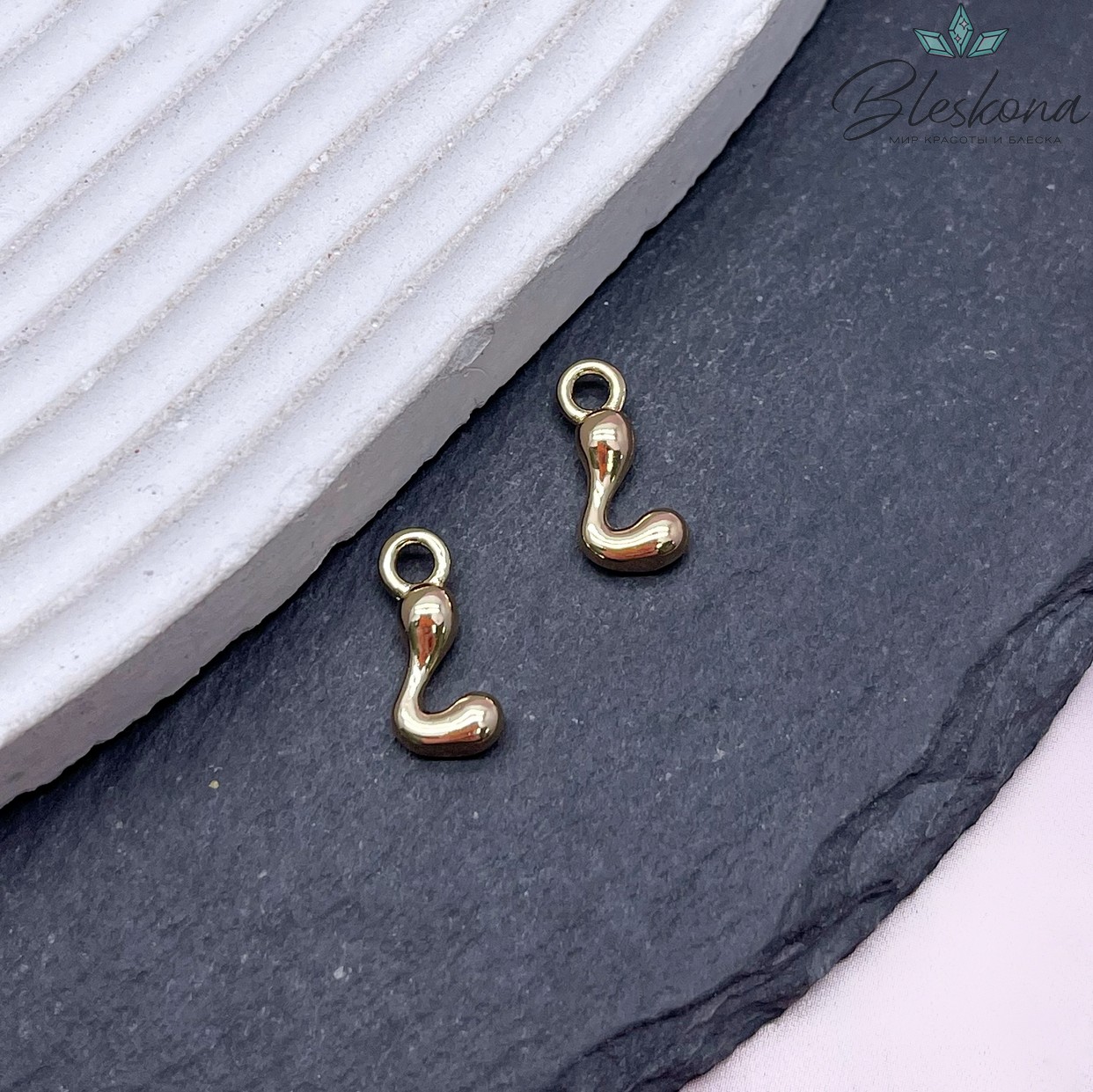 13 мм Цвет золото, Буква гладкая L 