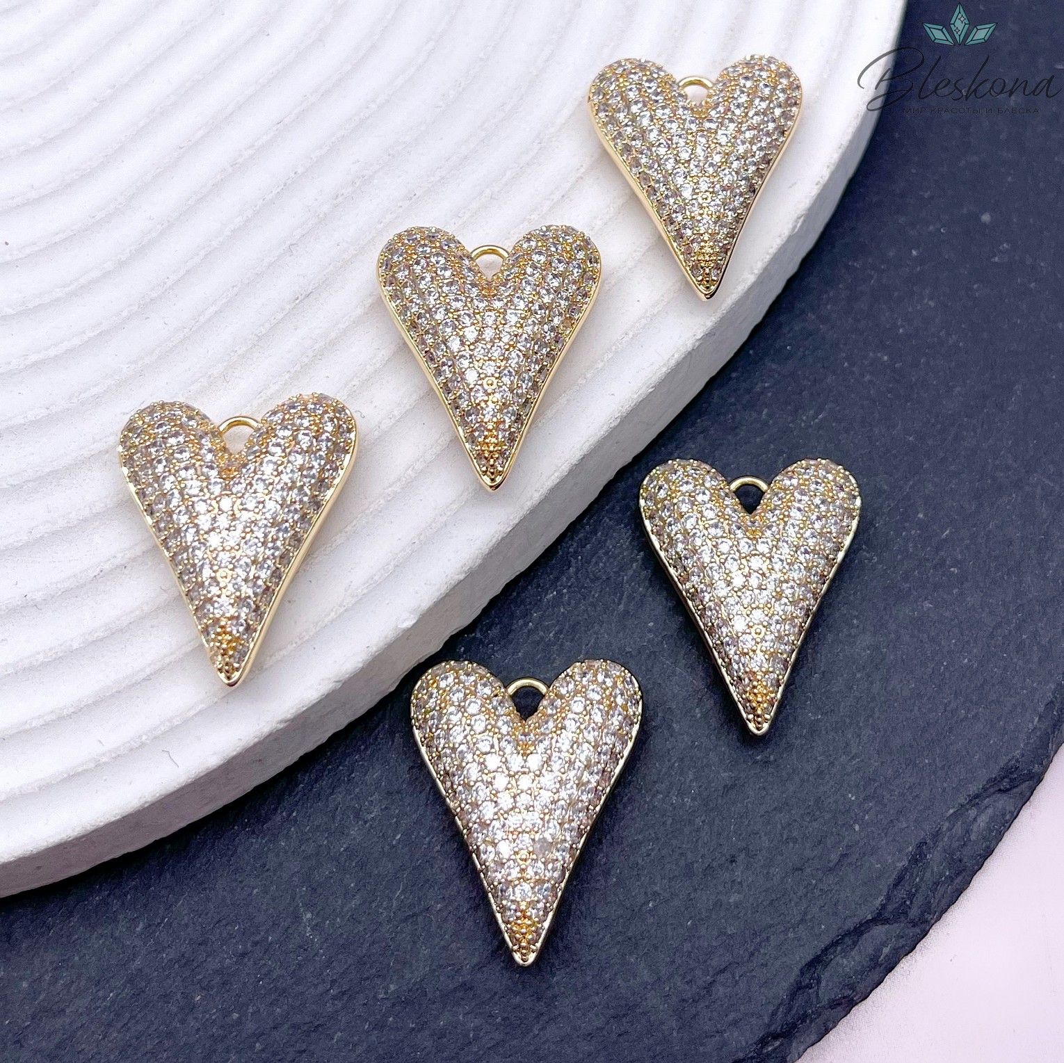 24,5*20 мм, Цвет золото, Подвеска сердце дутое цирконы