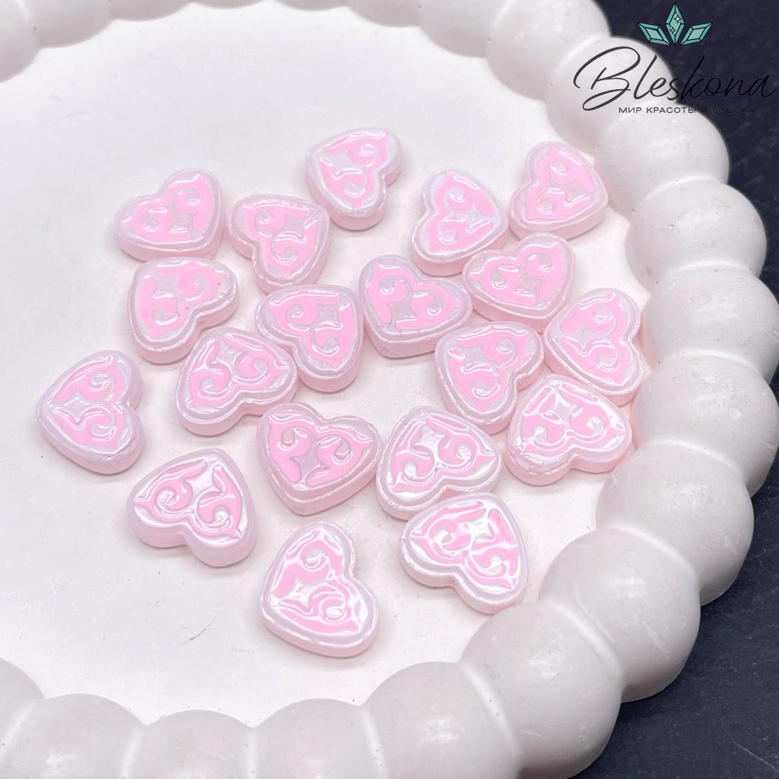 12*15 мм Бусина сердце белое розовый рисунок