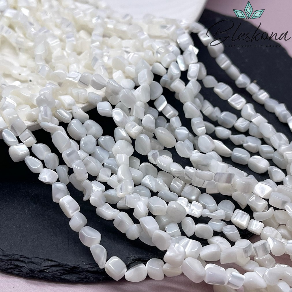 Перламутр белый галтовка (5-7)*(3-6) мм