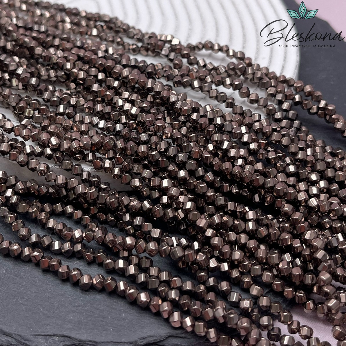 4*3,5 мм Гематин, цвет коричневый №1 (шоколадный), многогранник №1 имитация