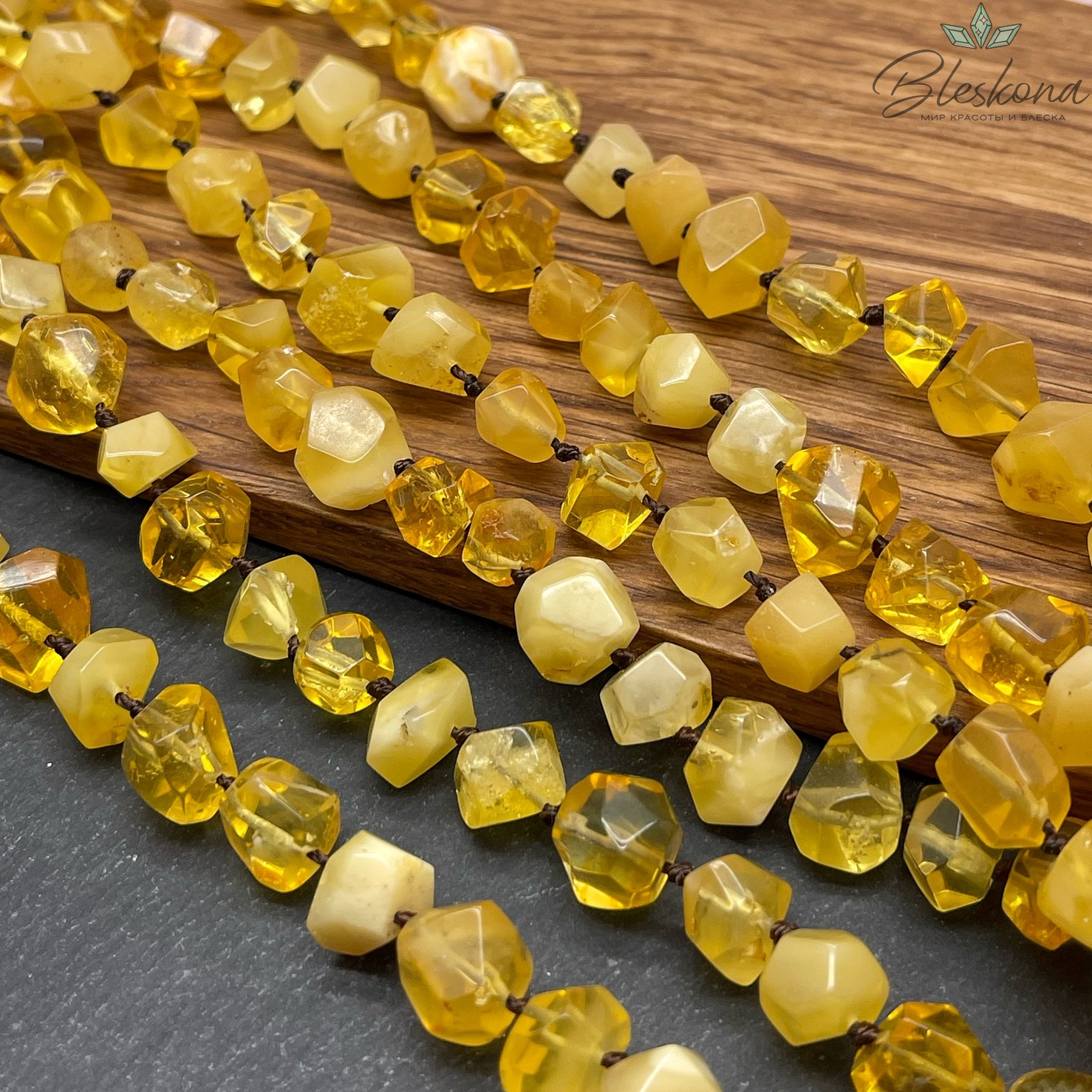 Янтарь микс галтовка огранка 8-12 мм 