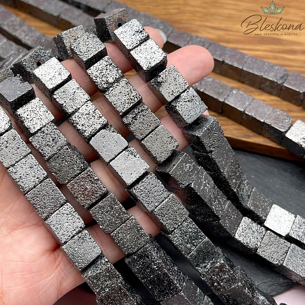 10 мм Гематин имитация, пористый, цвет черный, куб