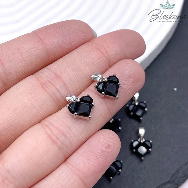 10*9,5 мм Цвет серебро, Подвеска Сердце черные цирконы 