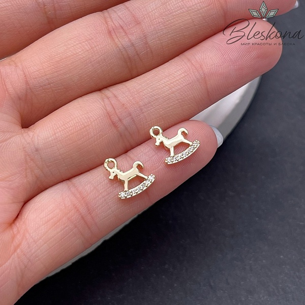 10*9,5 мм Цвет золото, Подвеска Лошадка - качалка с цирконами