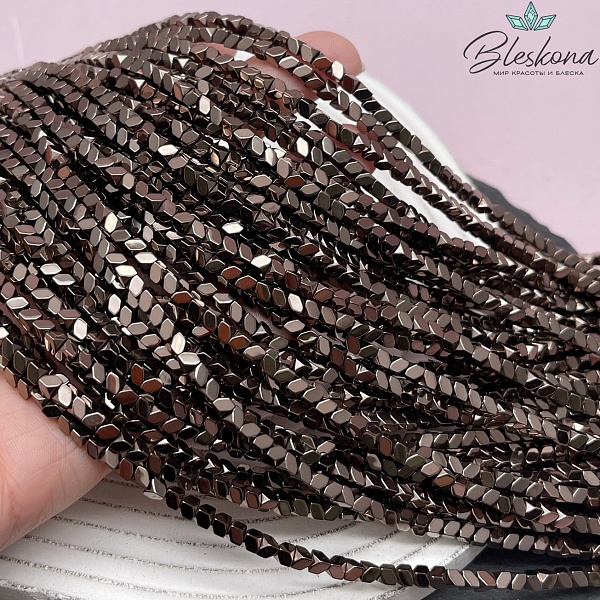 3*3 мм Гематин имитация, цвет коричневый №1 (шоколадный), геометрия №1