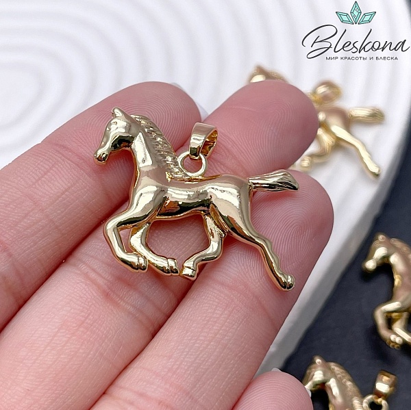 30*27 мм Цвет золото, Подвеска Лошадь