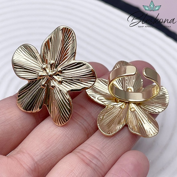 19 мм Цвет золото, Кольцо безразмерное цветочек