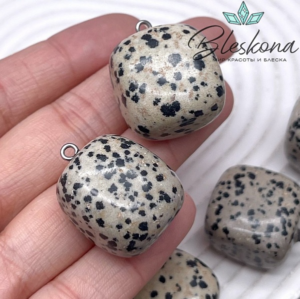 (22-26)*(18-21) мм Цвет серебро,  Подвеска фриформ Яшма далматиновая