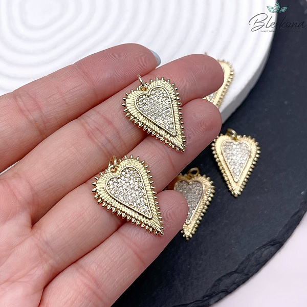 23,5*18 мм, Цвет золото, Подвеска Сердце цирконы