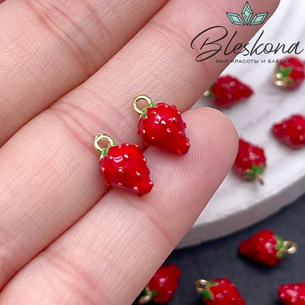 11,5*7 мм Цвет золото, Подвеска клубничка эмаль