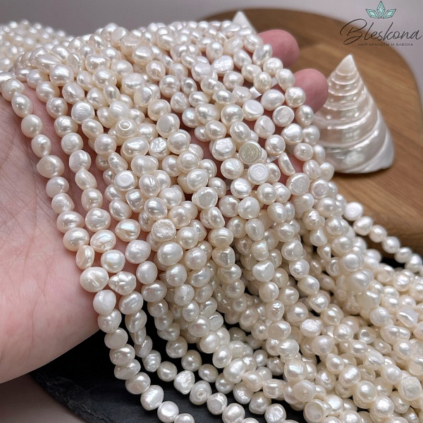 Жемчуг барочный белый 6-7 мм 