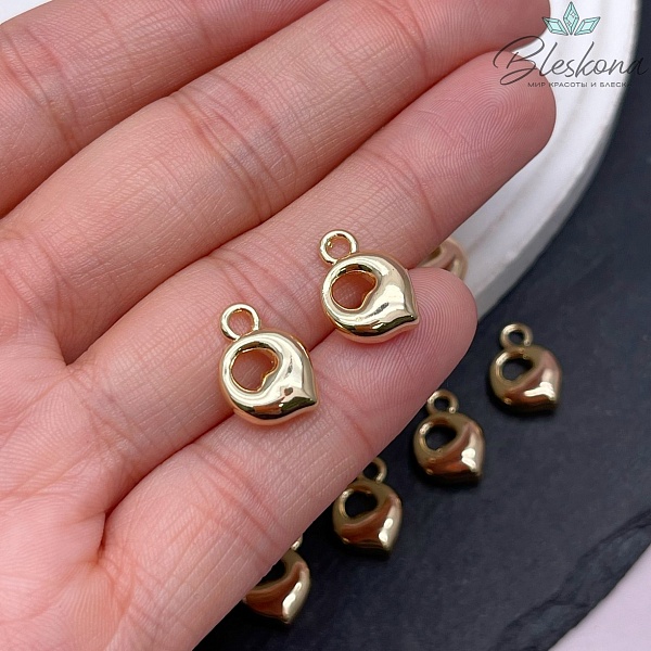 13 мм Цвет золото, Буква гладкая Q 