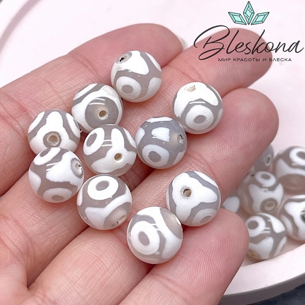 Бусина Дзи 3 глаза серо-белый шар 10 мм уп.10 шт.