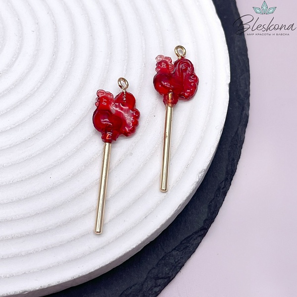 50*25 мм, Цвет золото, Подвеска Петушок (Леденец) красный №1