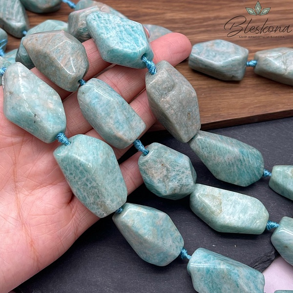 Амазонит фриформ огранка (26-35)*(16-21) мм