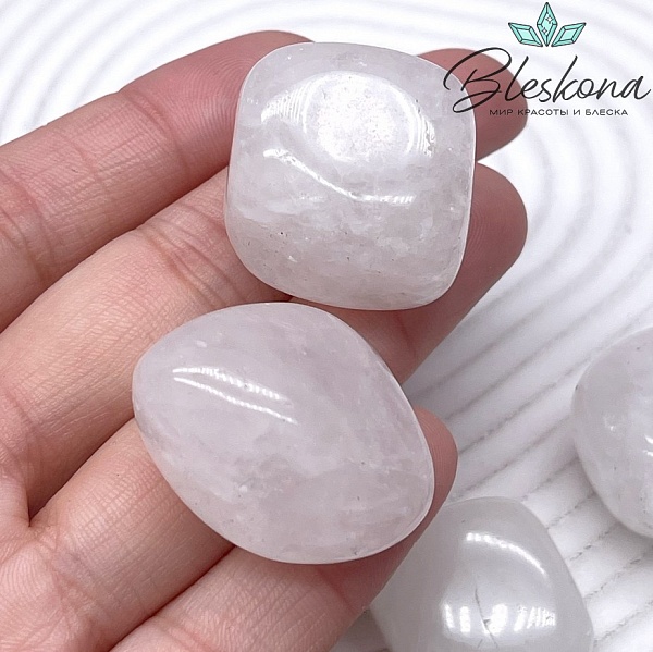 Горный хрусталь галтовка 21-25 мм