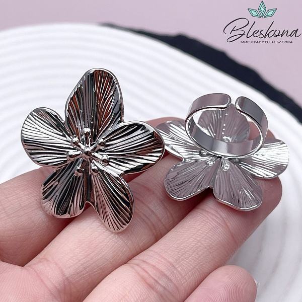 19 мм Цвет серебро, Кольцо безразмерное цветочек