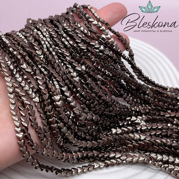 4 мм Гематин сердце объемное, цвет коричневый №1 (шоколадный)