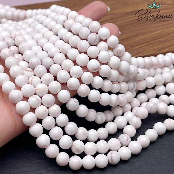 Оникс белый с прожилками 8 мм (кальцитовый)