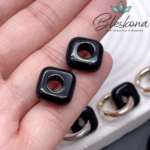 Бублик-квадрат черный агат 14 мм