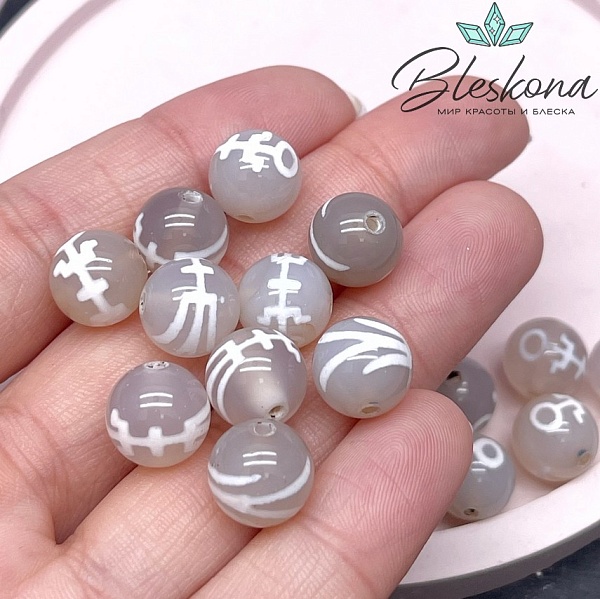 Бусина Дзи Большой Человек (Аристократ) серо-белый шар 10 мм уп.10 шт