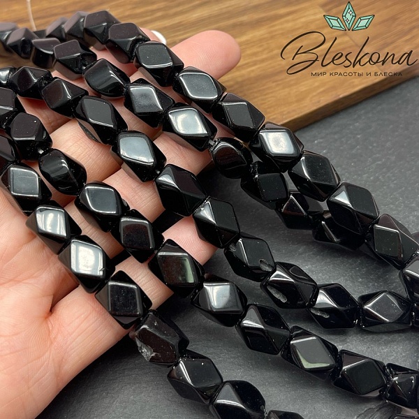 Агат черный с прожилками фриформ огранка 11*9 мм