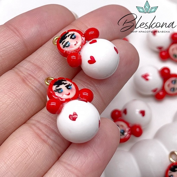 24,5*12,5 мм, Цвет золото, Подвеска Неваляшка мини белая красные сердечки 