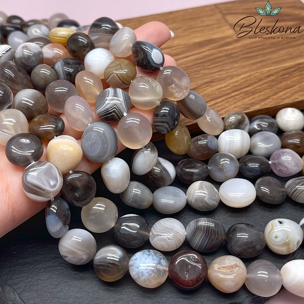 Агат серый галтовка (14-18)*(14-15) мм