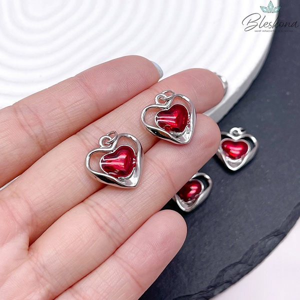 16,5*17 мм, Цвет серебро, Подвеска сердце красная эмаль