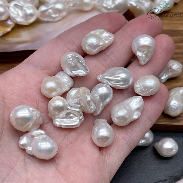 Жемчуг Барокко крупный белый штучно ~(16-18)*(11-12) мм 