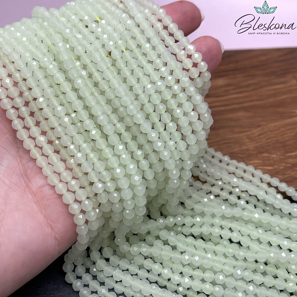 Лунный камень светло-зеленый тонированный (имитация) 4 мм